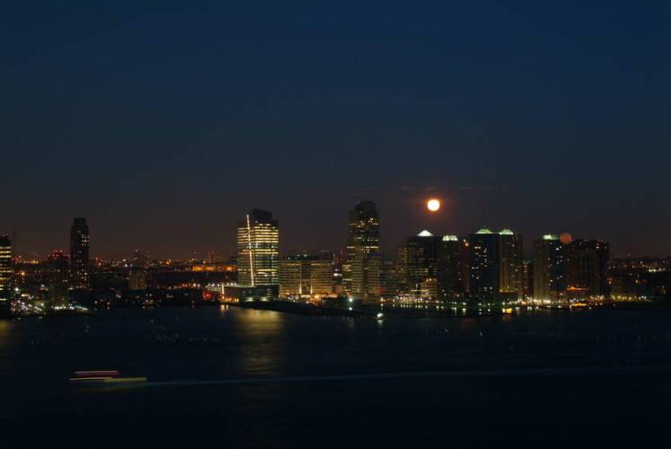 NYC_2006-12-04 06-30-00